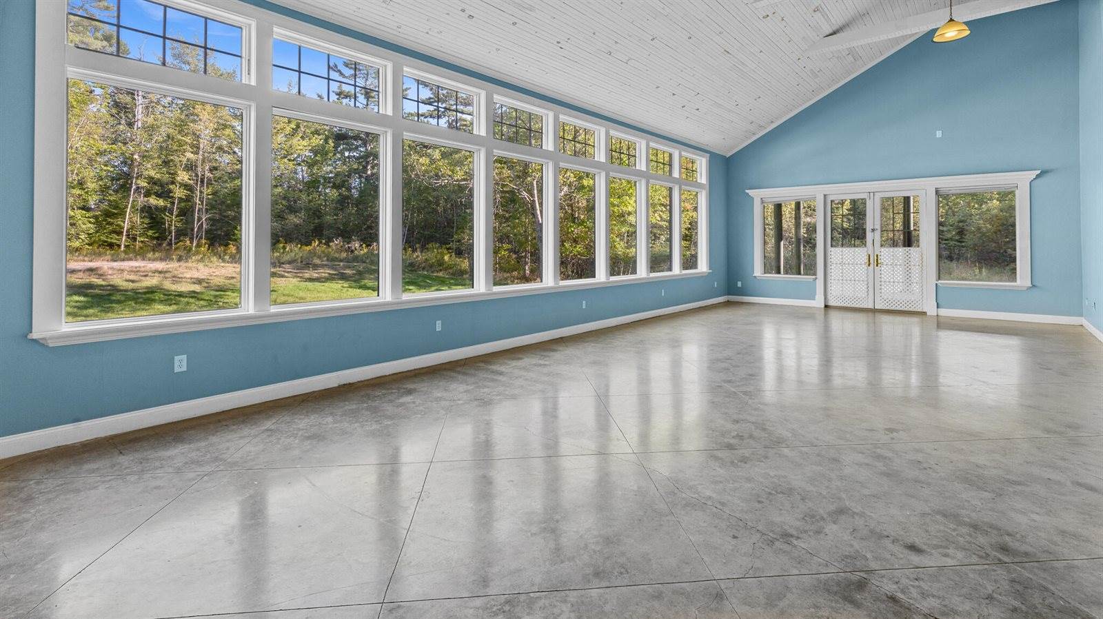 245 Center Drive, Orrington, ME 04474