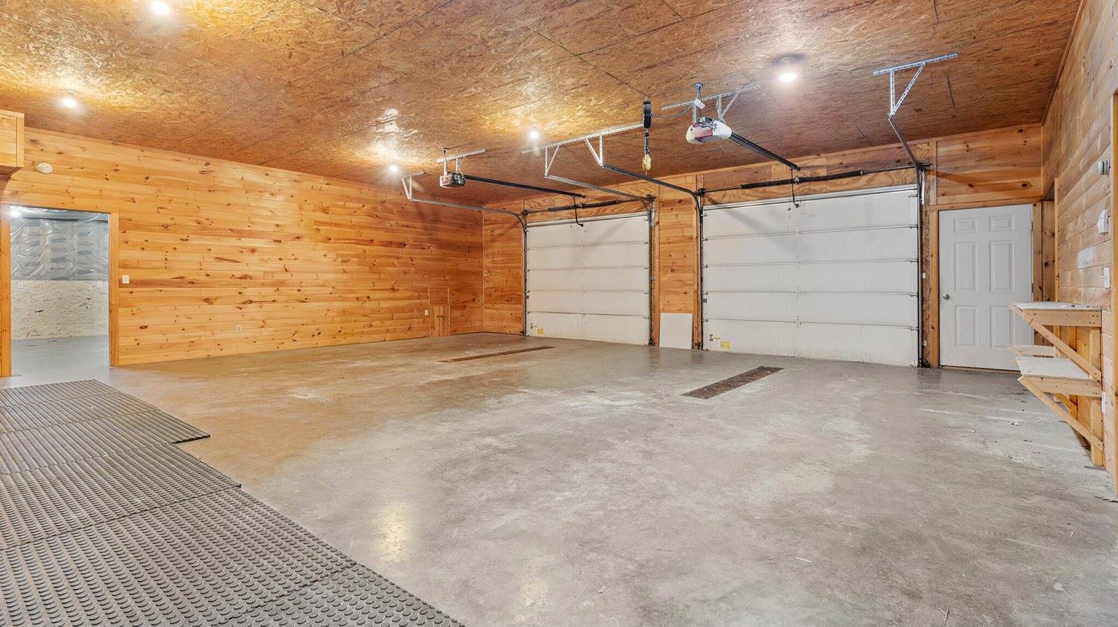 245 Center Drive, Orrington, ME 04474