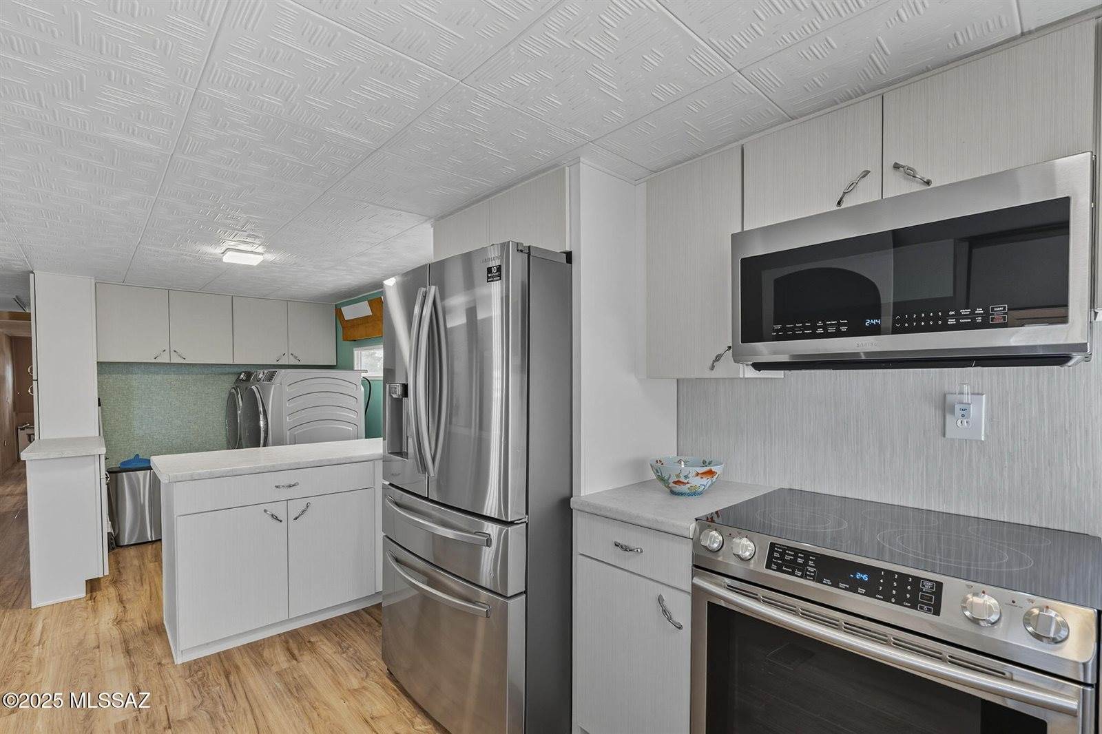 1273 West Allegheny Street, Tucson, AZ 85705