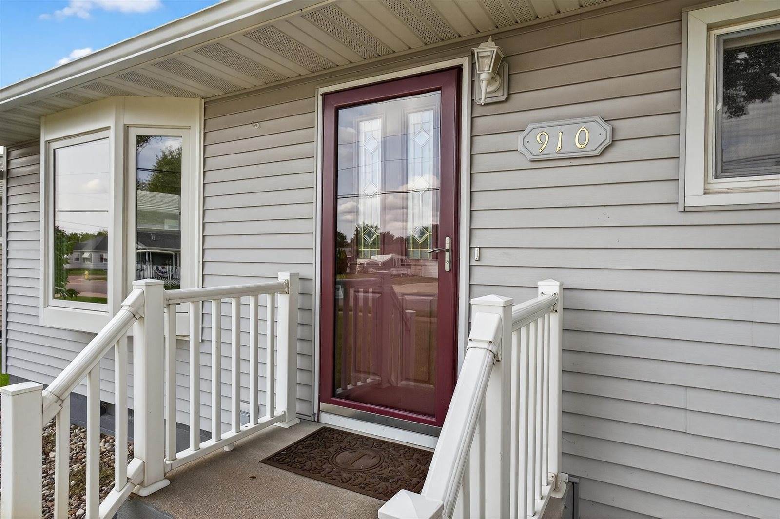 910 16th Street South, Wisconsin Rapids, WI 54494