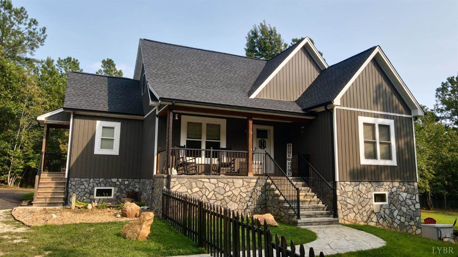 108 Mansfield Drive, Madison Heights, VA 24572