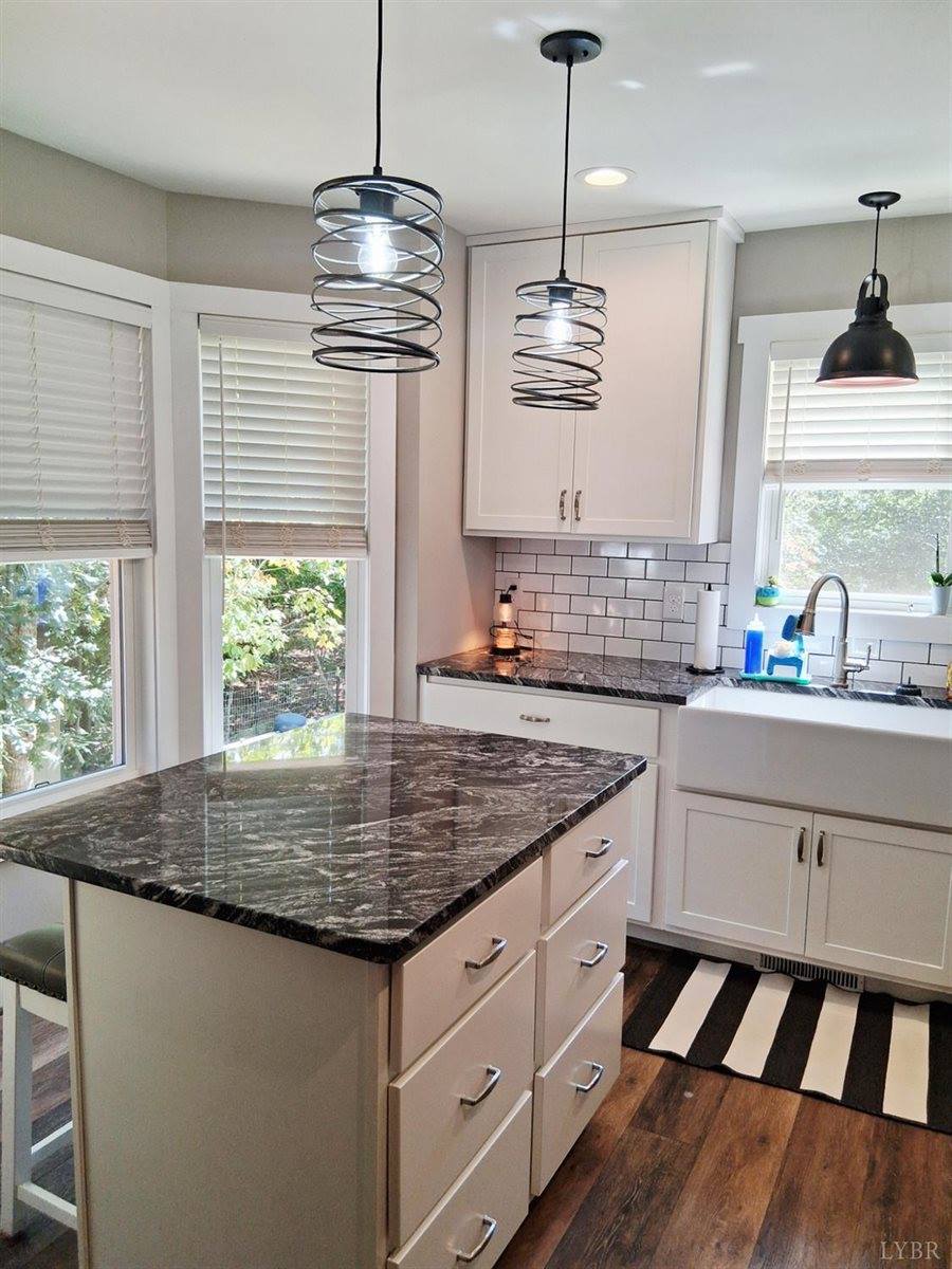 108 Mansfield Drive, Madison Heights, VA 24572