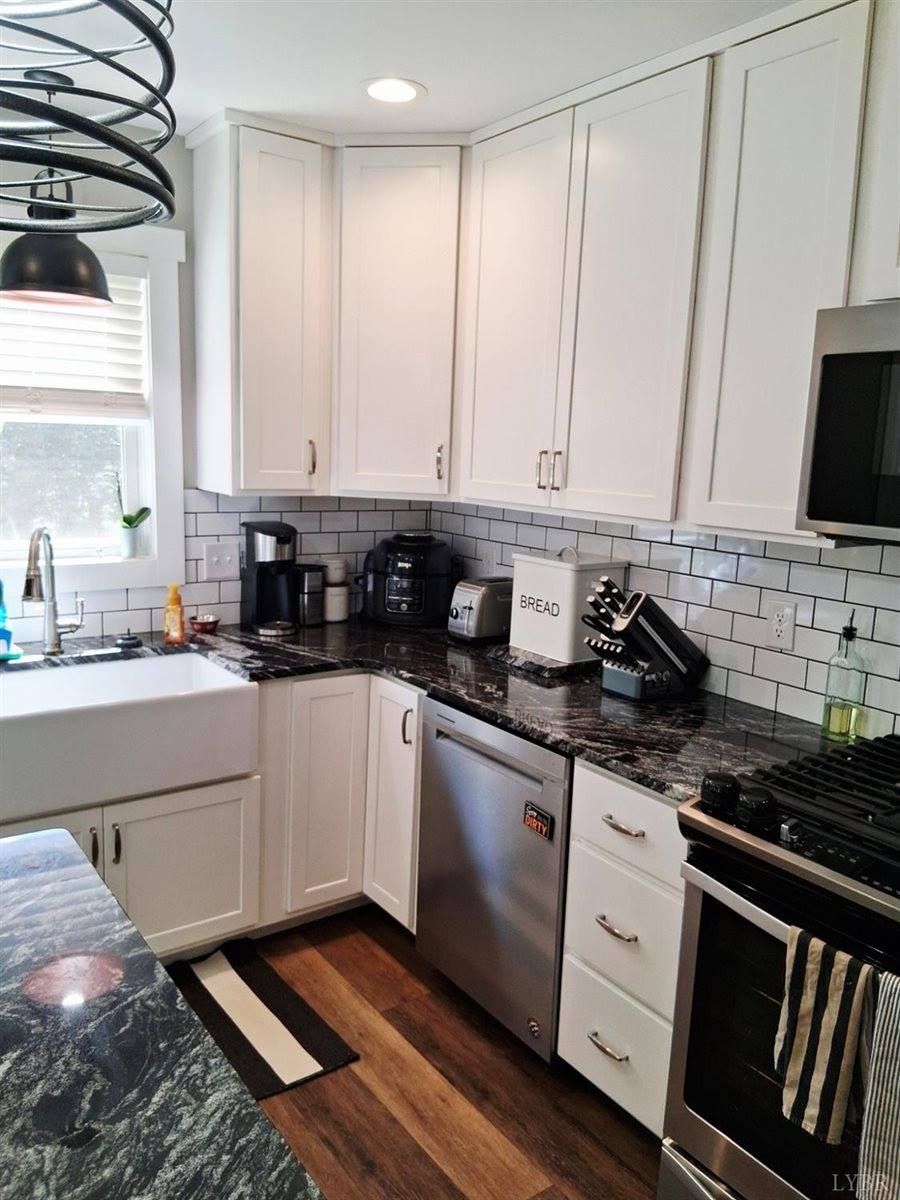 108 Mansfield Drive, Madison Heights, VA 24572