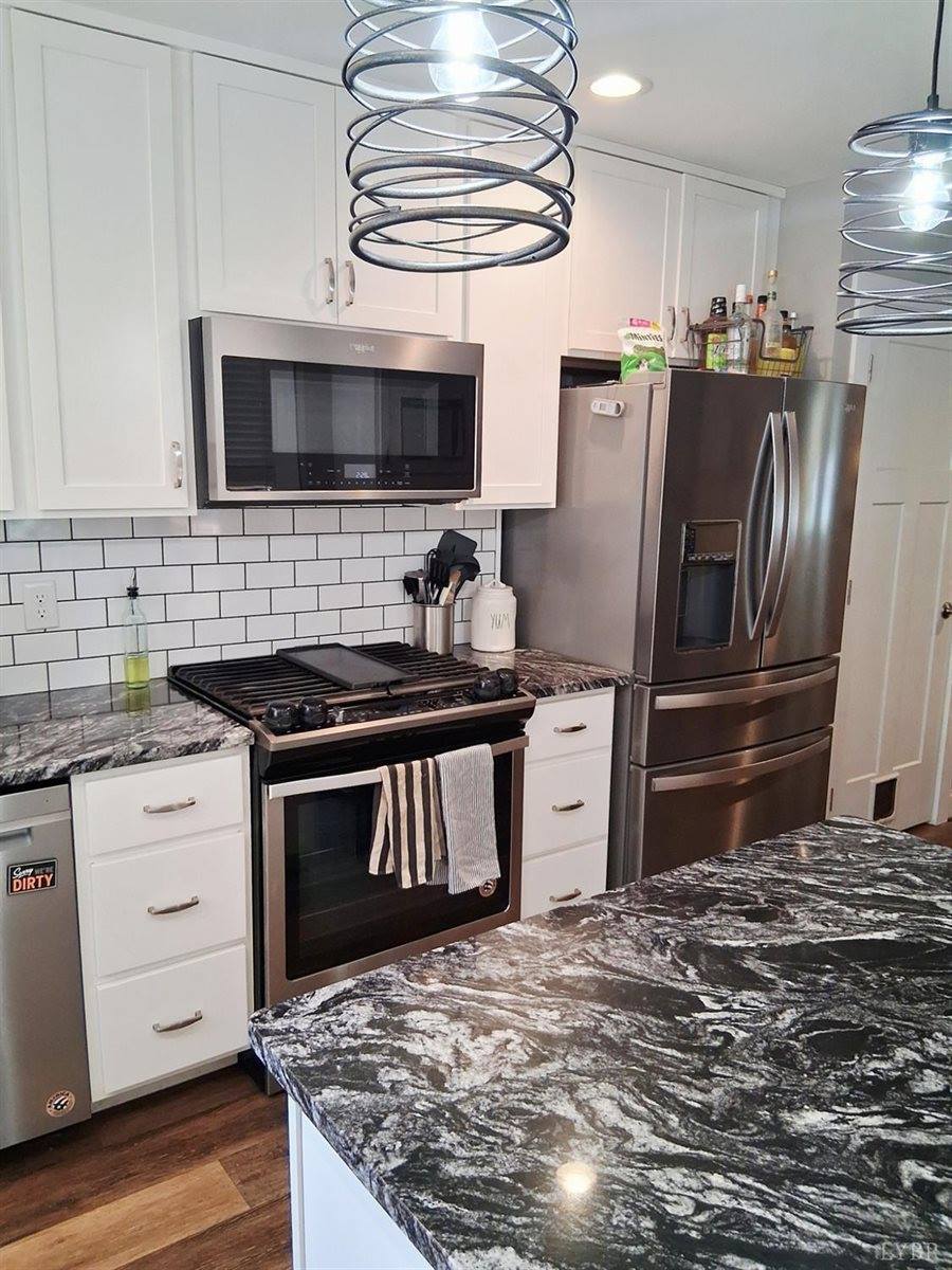 108 Mansfield Drive, Madison Heights, VA 24572