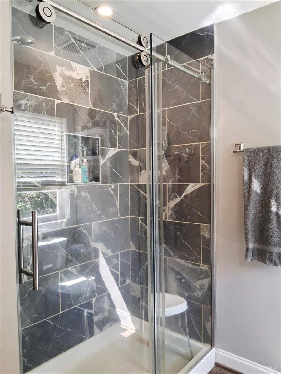 108 Mansfield Drive, Madison Heights, VA 24572