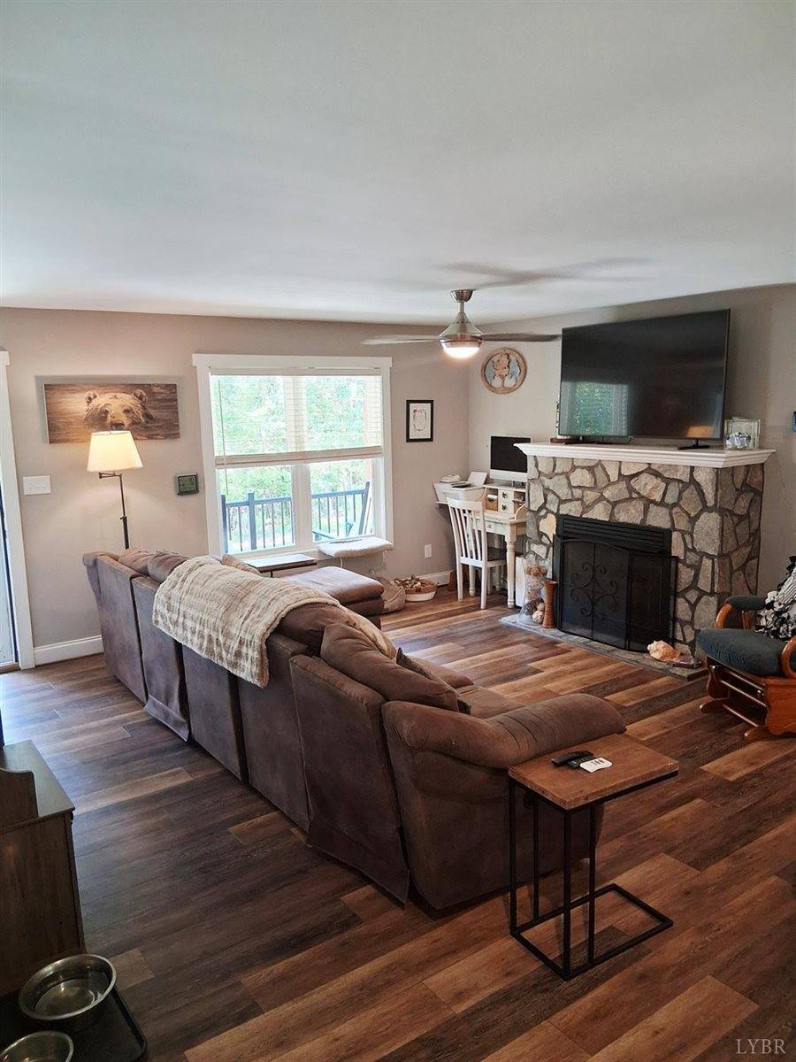 108 Mansfield Drive, Madison Heights, VA 24572