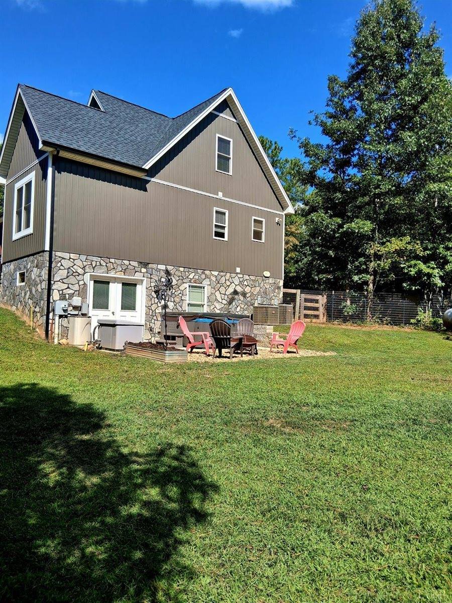 108 Mansfield Drive, Madison Heights, VA 24572