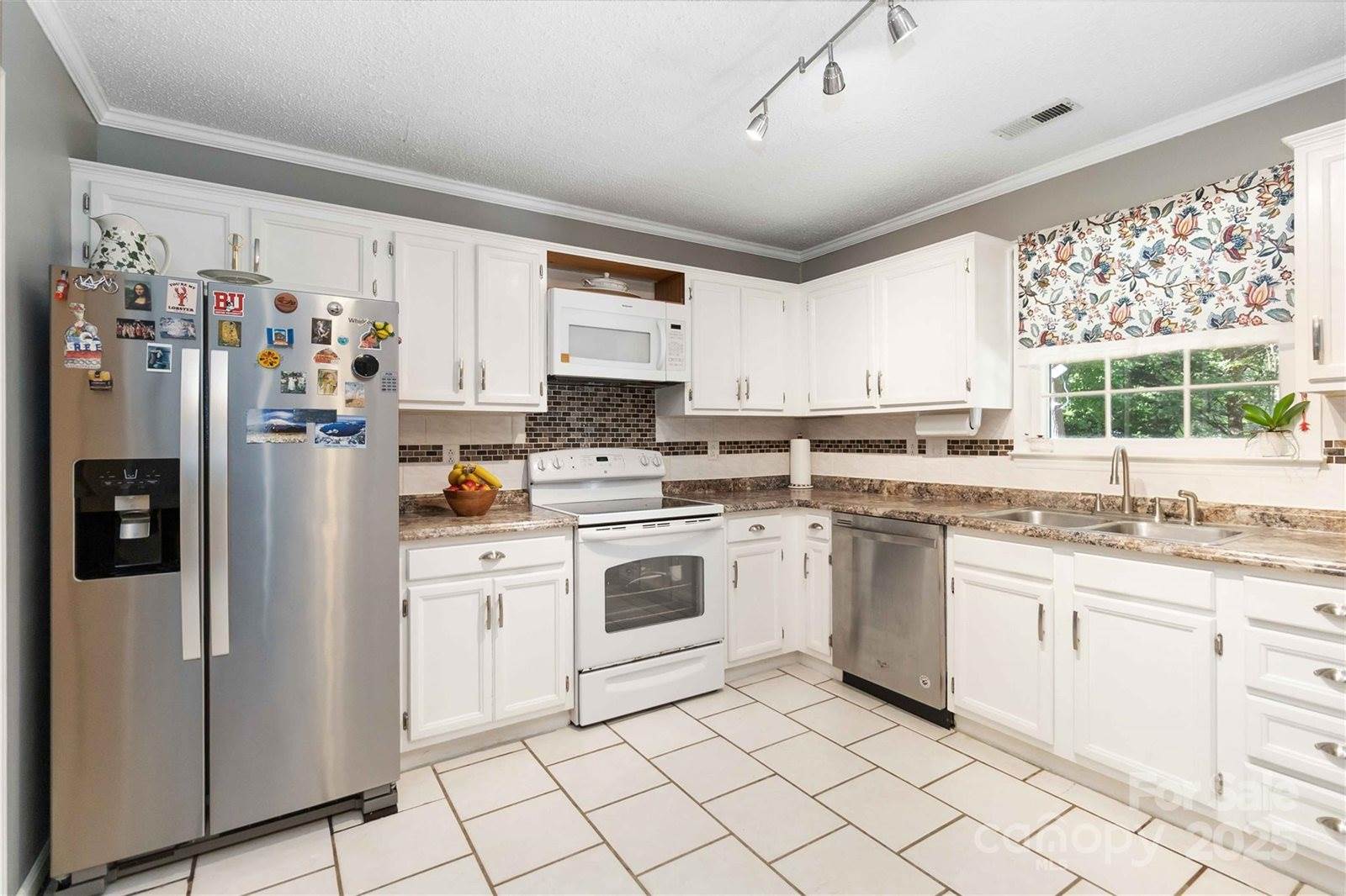 9723 Manus Court, Matthews, NC 28105