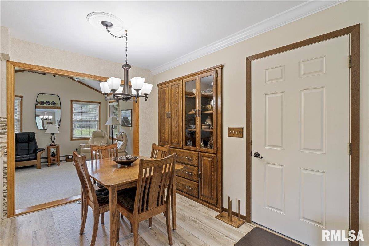 115 West 19TH Avenue, Coal Valley, IL 61240