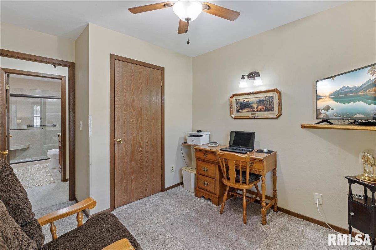 115 West 19TH Avenue, Coal Valley, IL 61240