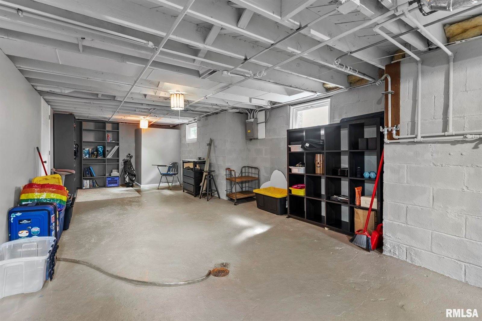 2946 Iowa Street, Davenport, IA 52803