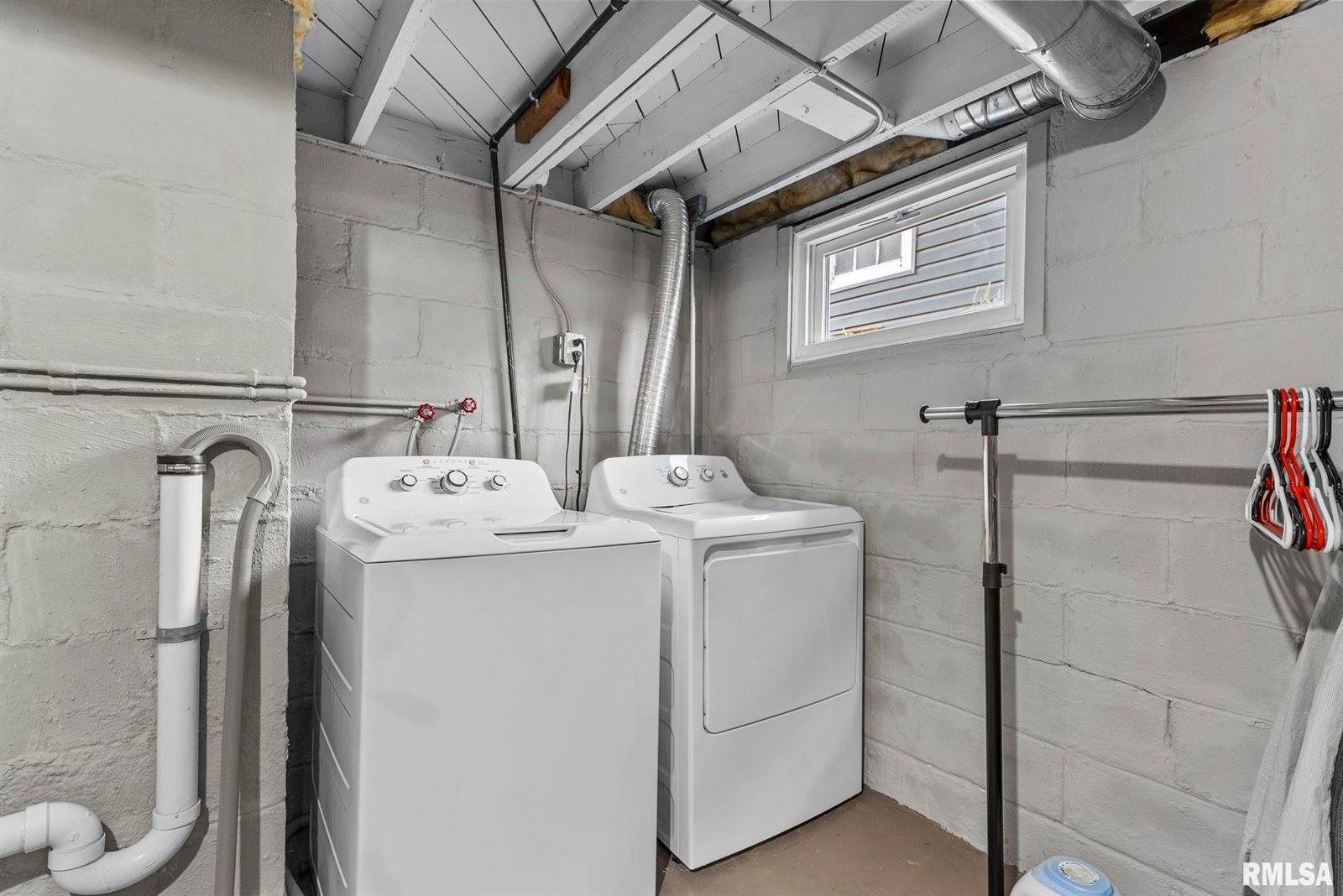 2946 Iowa Street, Davenport, IA 52803