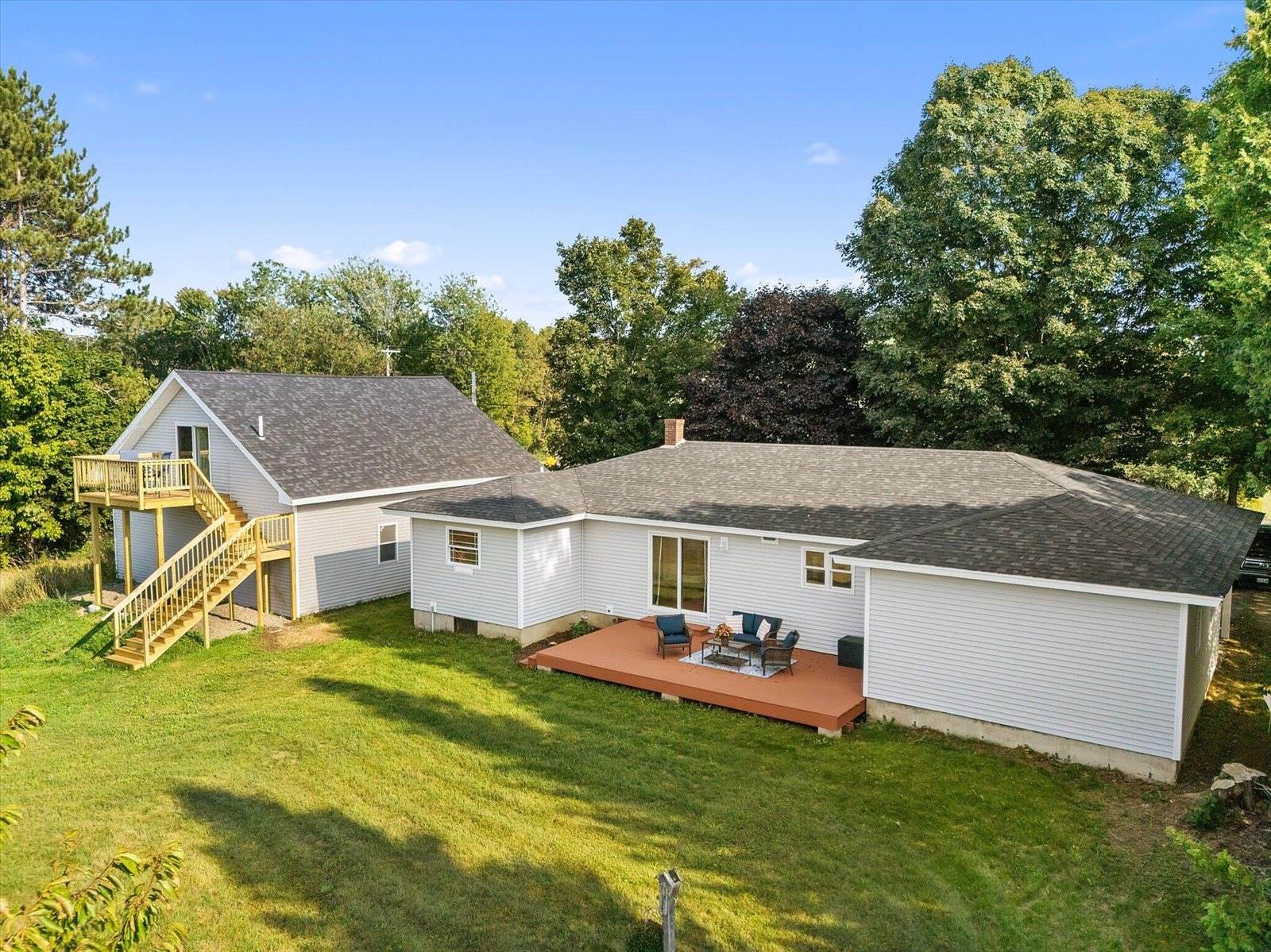 2926 Western Avenue, Newburgh, ME 04444