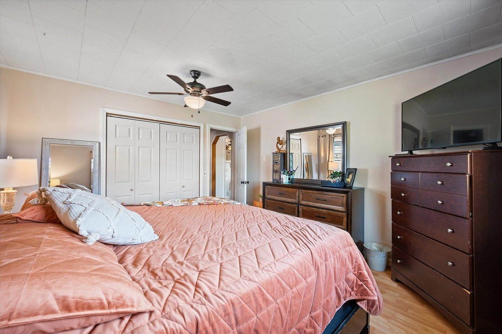 2926 Western Avenue, Newburgh, ME 04444