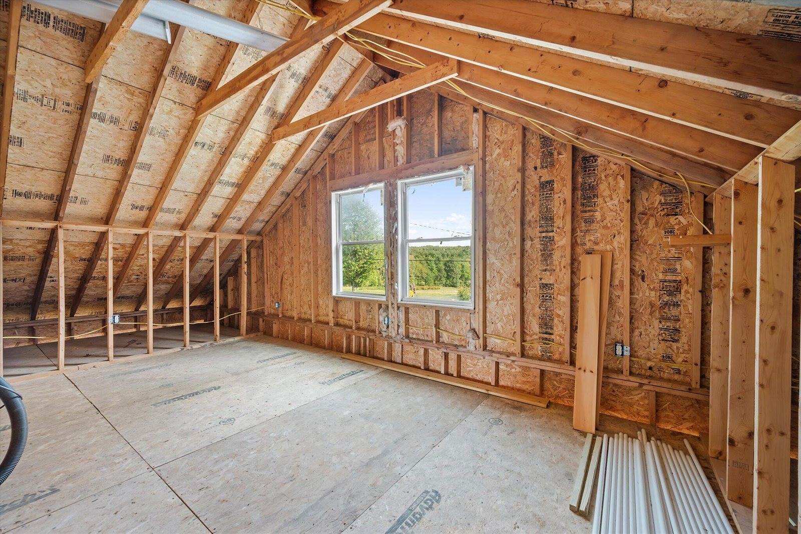 2926 Western Avenue, Newburgh, ME 04444