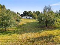 2926 Western Avenue, Newburgh, ME 04444