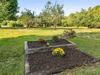 2926 Western Avenue, Newburgh, ME 04444