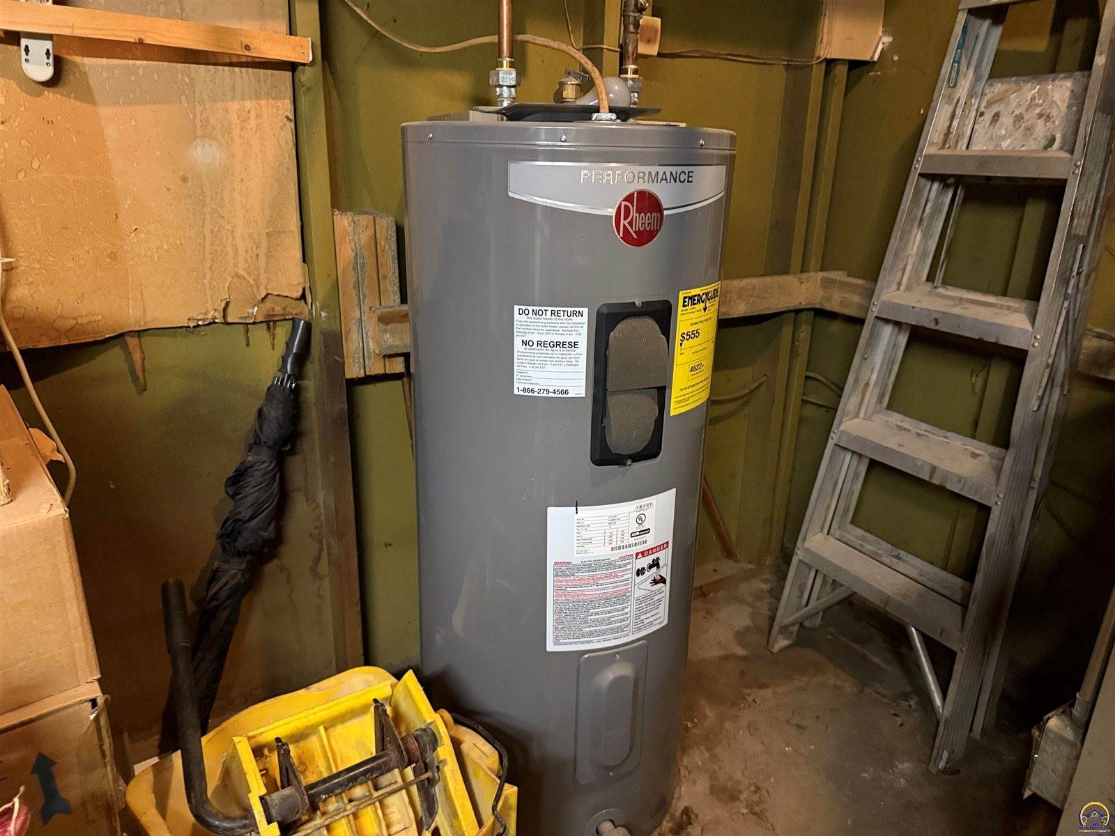 1116 NW Lower Silver Lake RD, Topeka, KS 66608