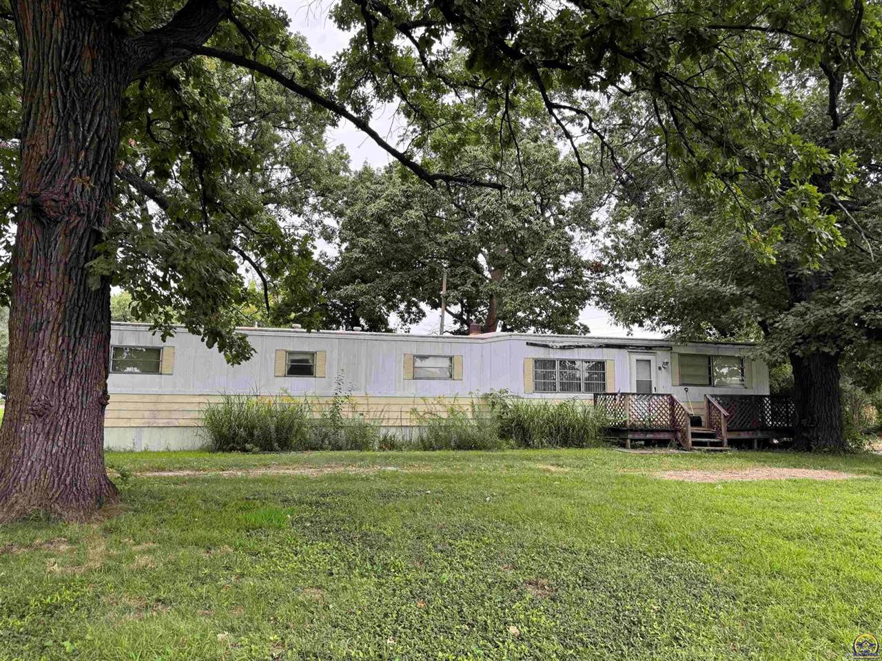 1116 NW Lower Silver Lake RD, Topeka, KS 66608