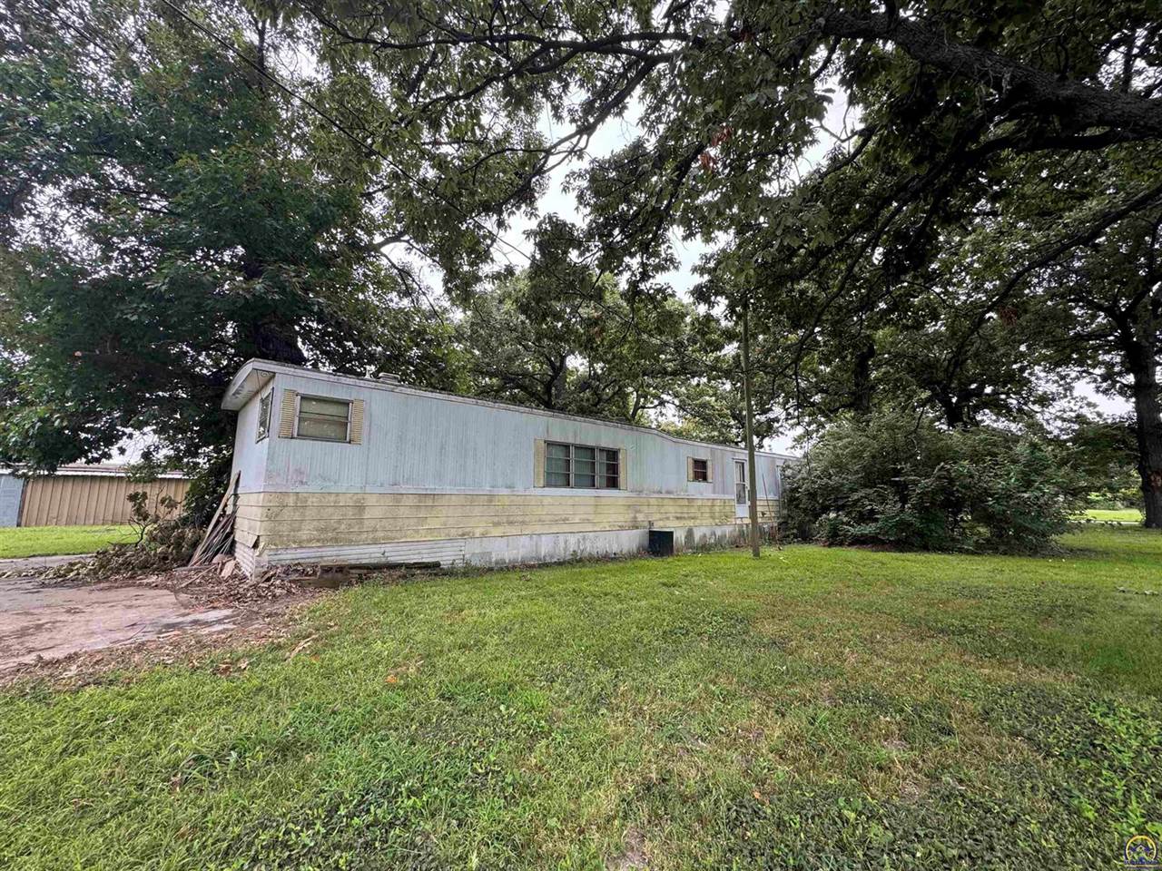 1116 NW Lower Silver Lake RD, Topeka, KS 66608