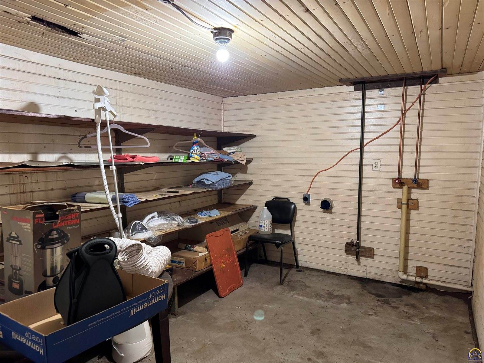 1116 NW Lower Silver Lake RD, Topeka, KS 66608