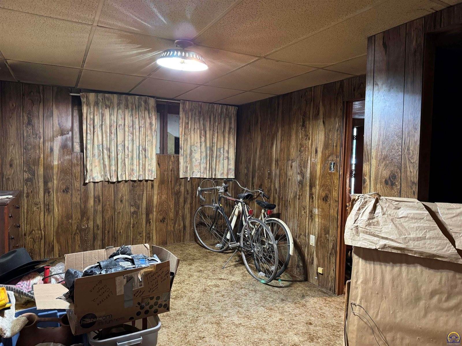 1116 NW Lower Silver Lake RD, Topeka, KS 66608