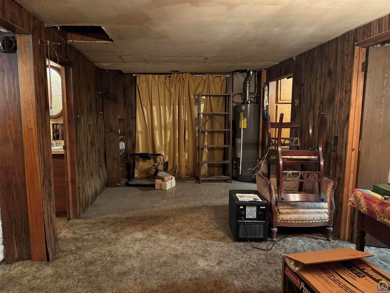 1116 NW Lower Silver Lake RD, Topeka, KS 66608