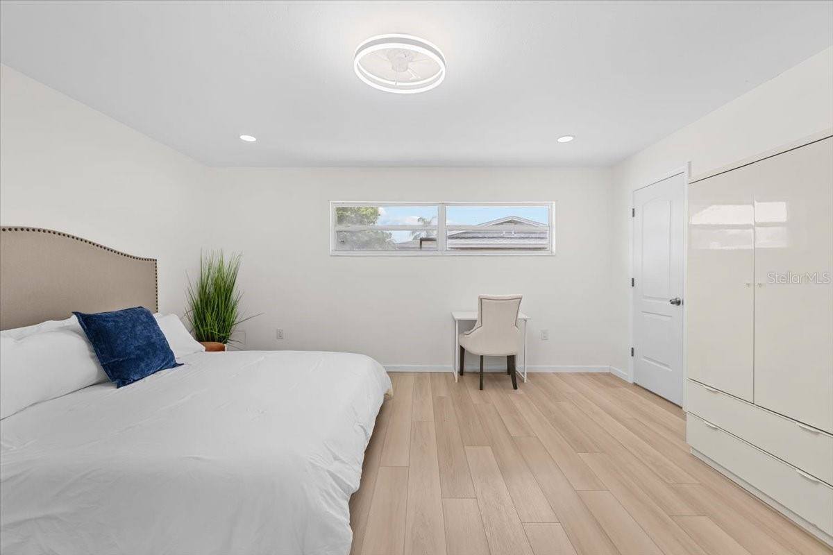 3105 Oxford Drive West, Bradenton, FL 34205