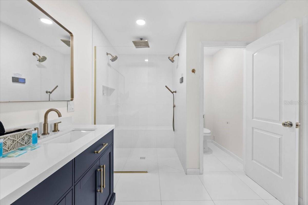 3105 Oxford Drive West, Bradenton, FL 34205