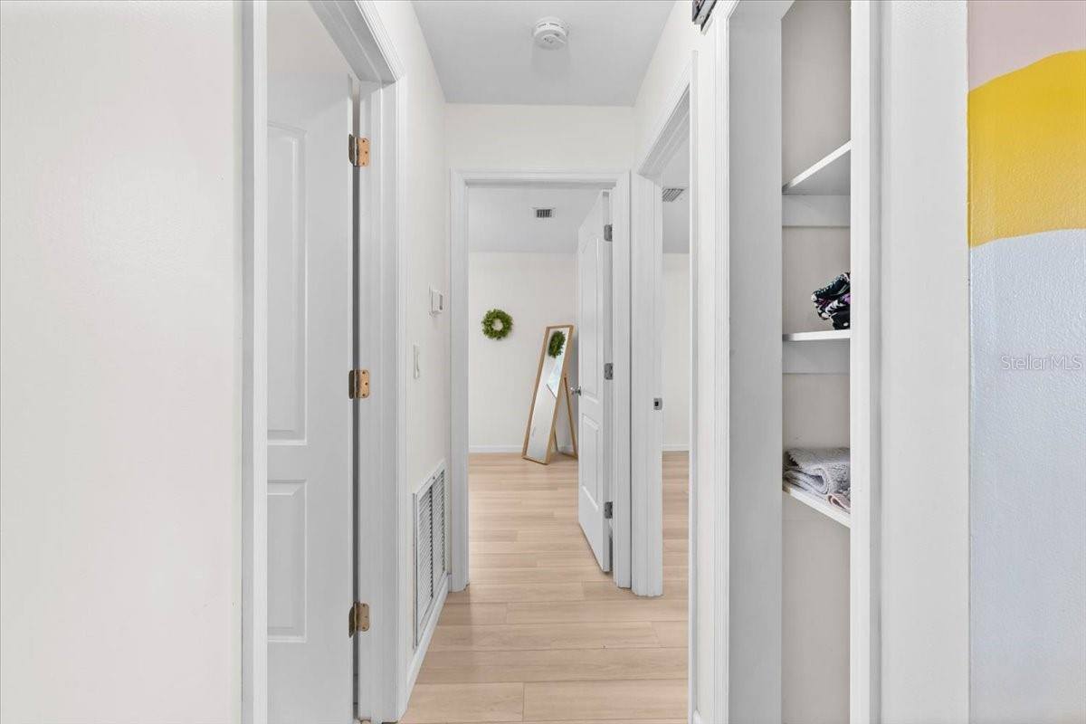 3105 Oxford Drive West, Bradenton, FL 34205