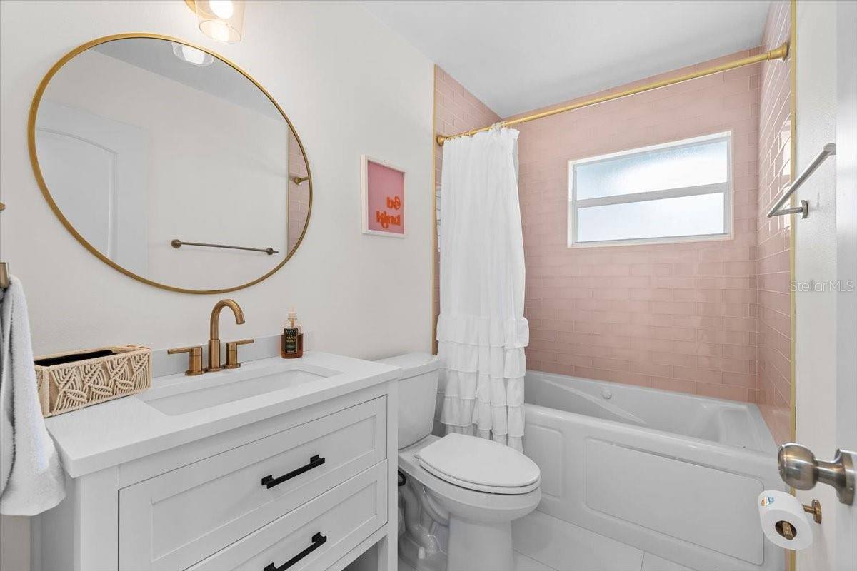 3105 Oxford Drive West, Bradenton, FL 34205