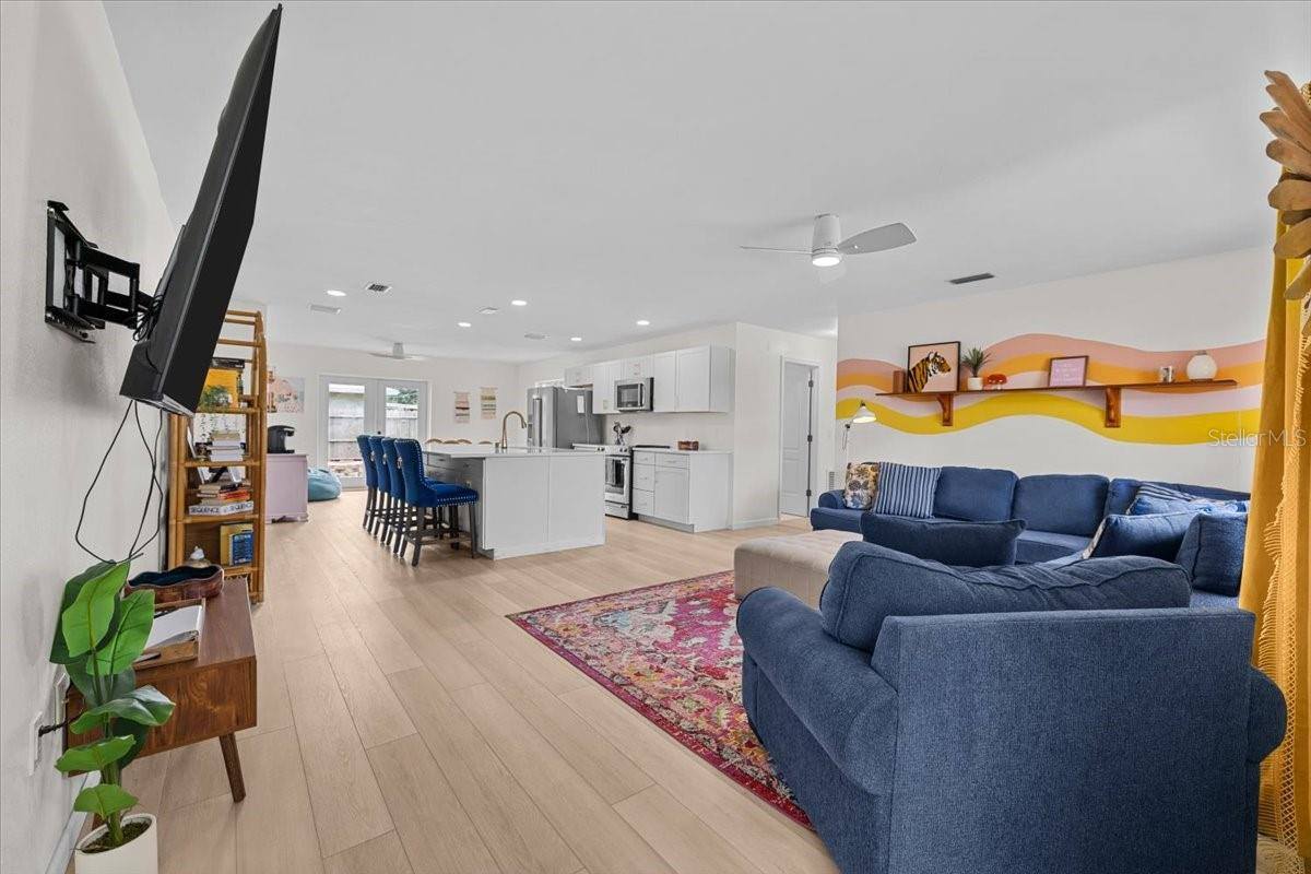 3105 Oxford Drive West, Bradenton, FL 34205