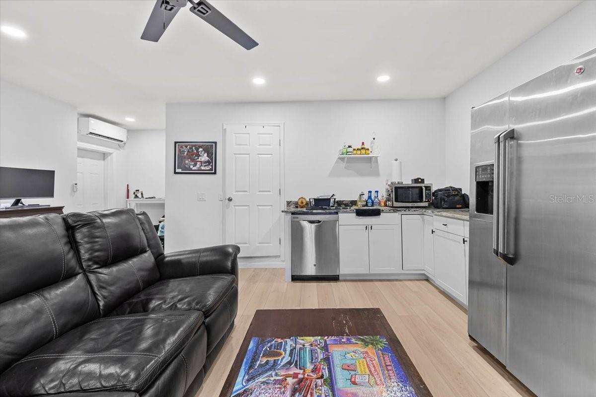 3105 Oxford Drive West, Bradenton, FL 34205