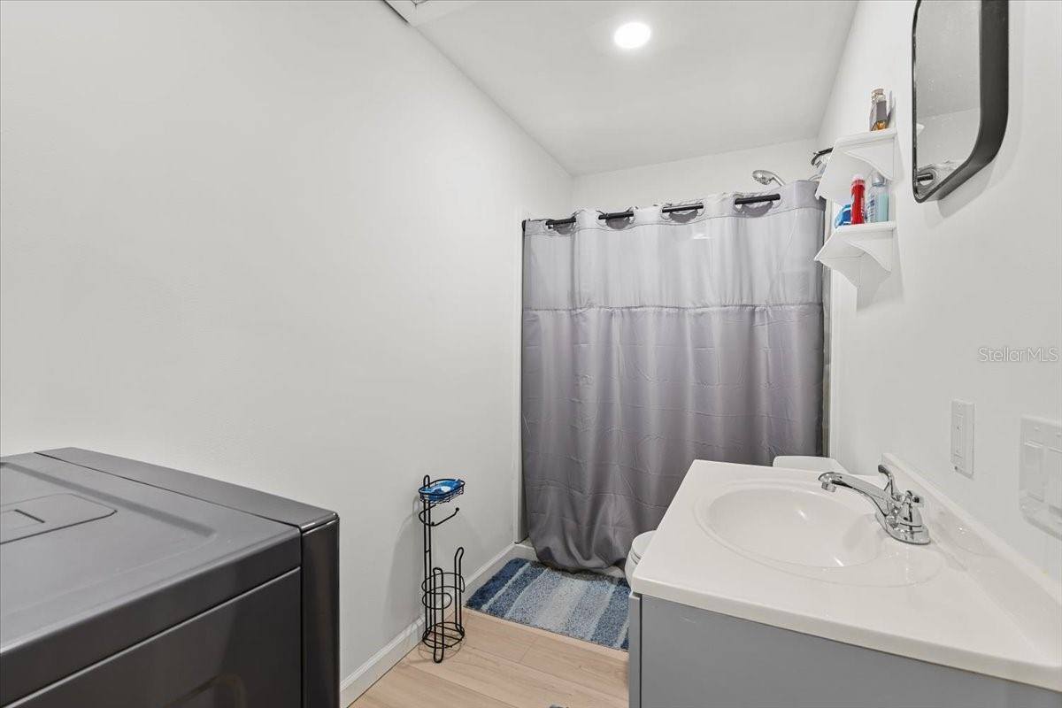 3105 Oxford Drive West, Bradenton, FL 34205