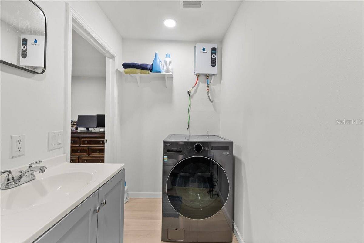 3105 Oxford Drive West, Bradenton, FL 34205