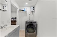 3105 Oxford Drive West, Bradenton, FL 34205