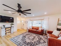 2025 Moyle St, Augusta, KS 67010