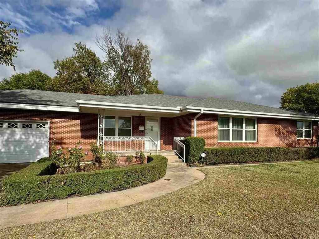 2105 NW Columbia Ave, Lawton, OK 73507