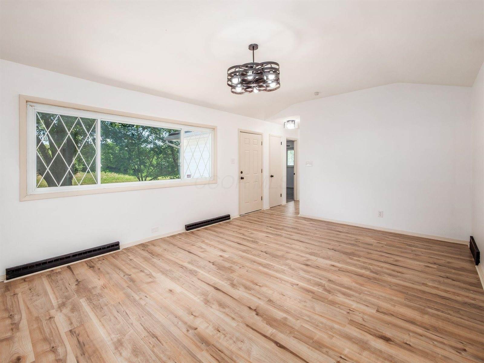 423 Whitehall Drive, Columbus, OH 43213