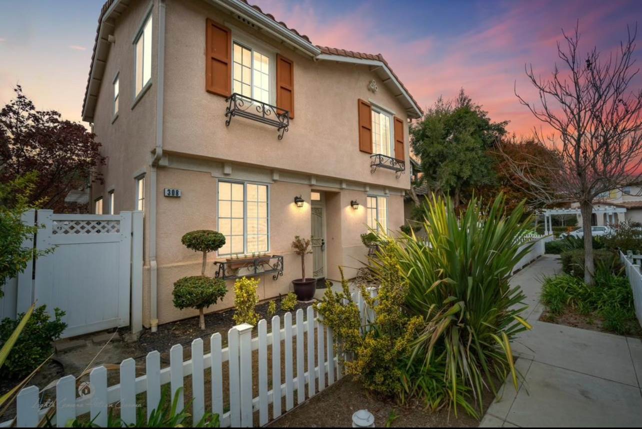 308 E Alcazar Drive, Santa Maria, CA 93455