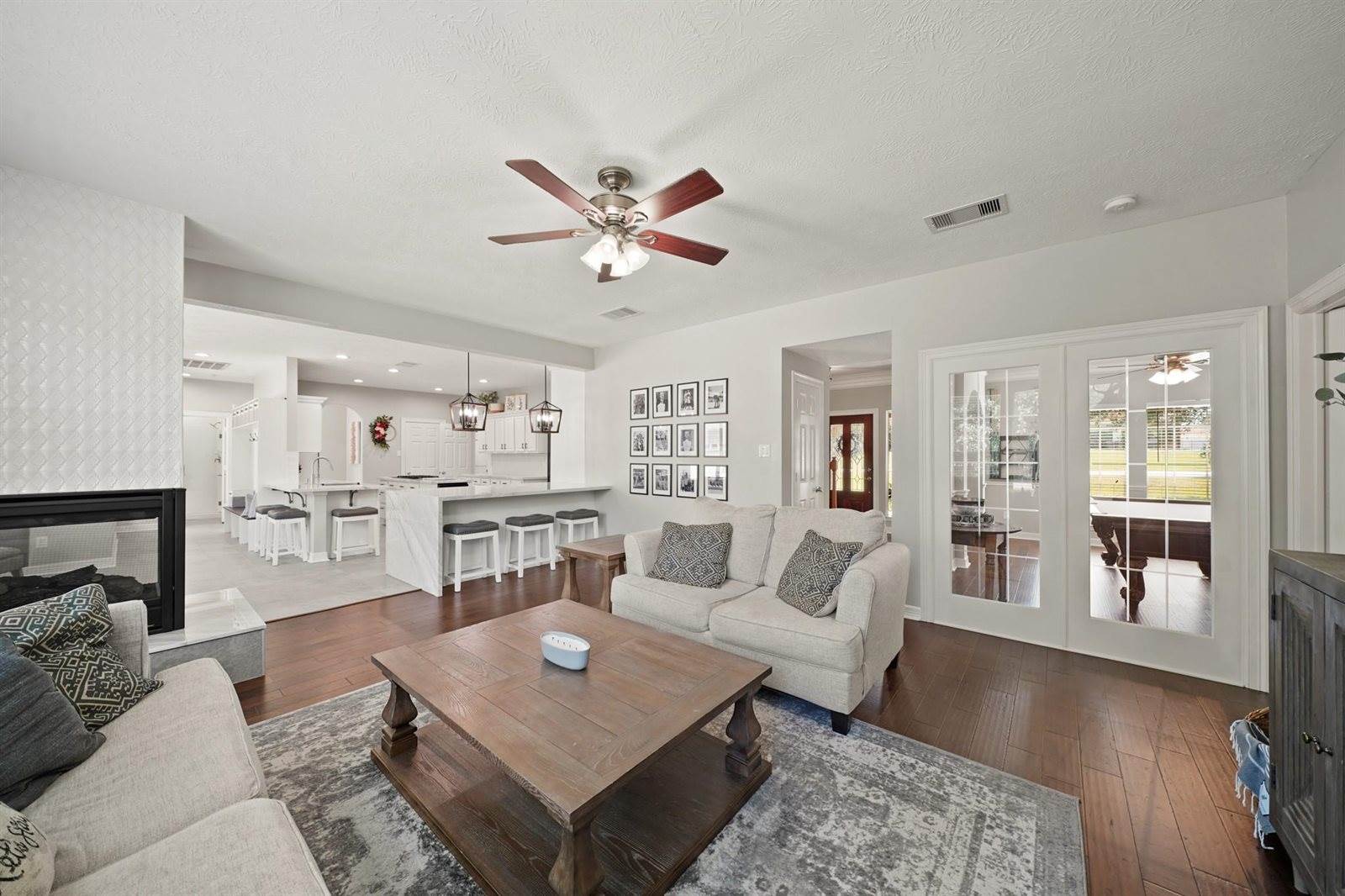 2011 Huntington Lane, Richmond, TX 77406