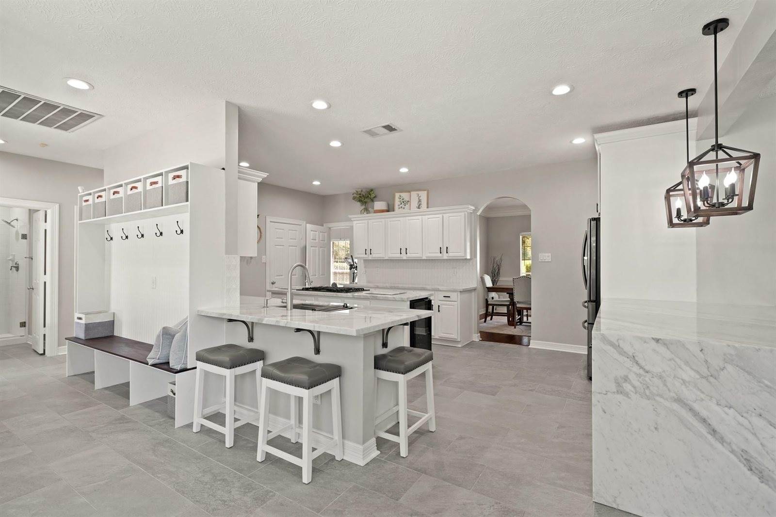 2011 Huntington Lane, Richmond, TX 77406