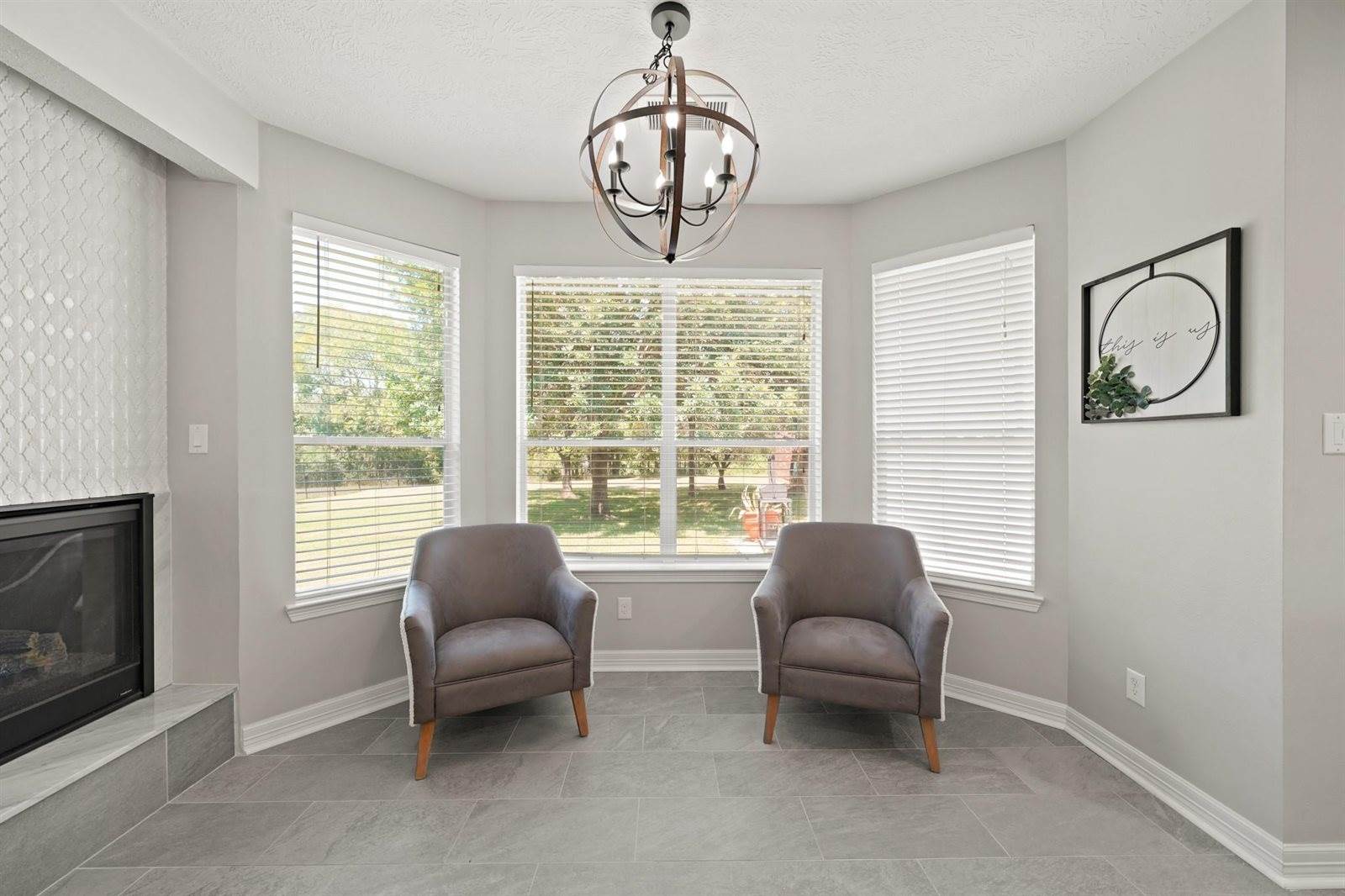 2011 Huntington Lane, Richmond, TX 77406