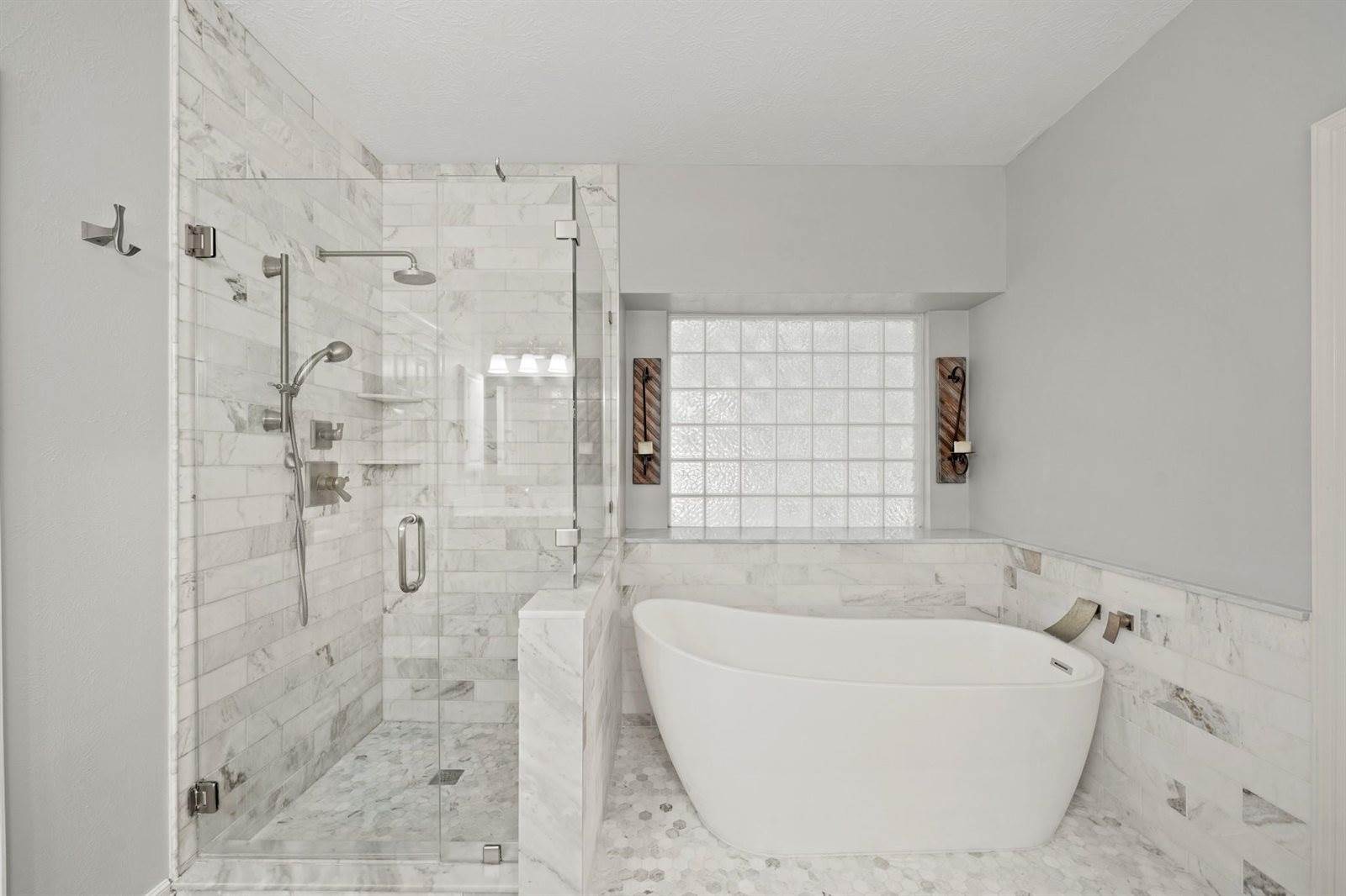 2011 Huntington Lane, Richmond, TX 77406