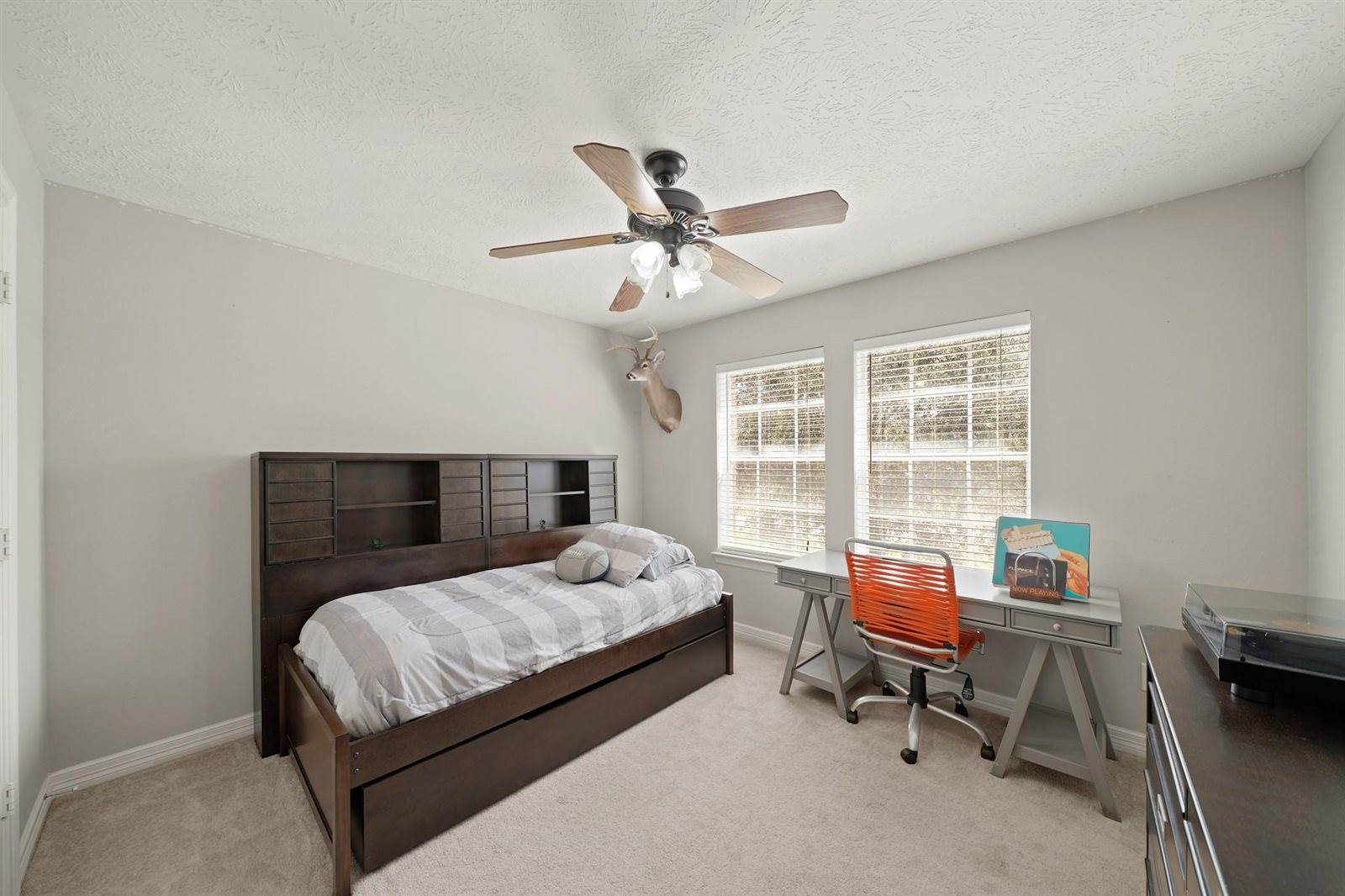 2011 Huntington Lane, Richmond, TX 77406