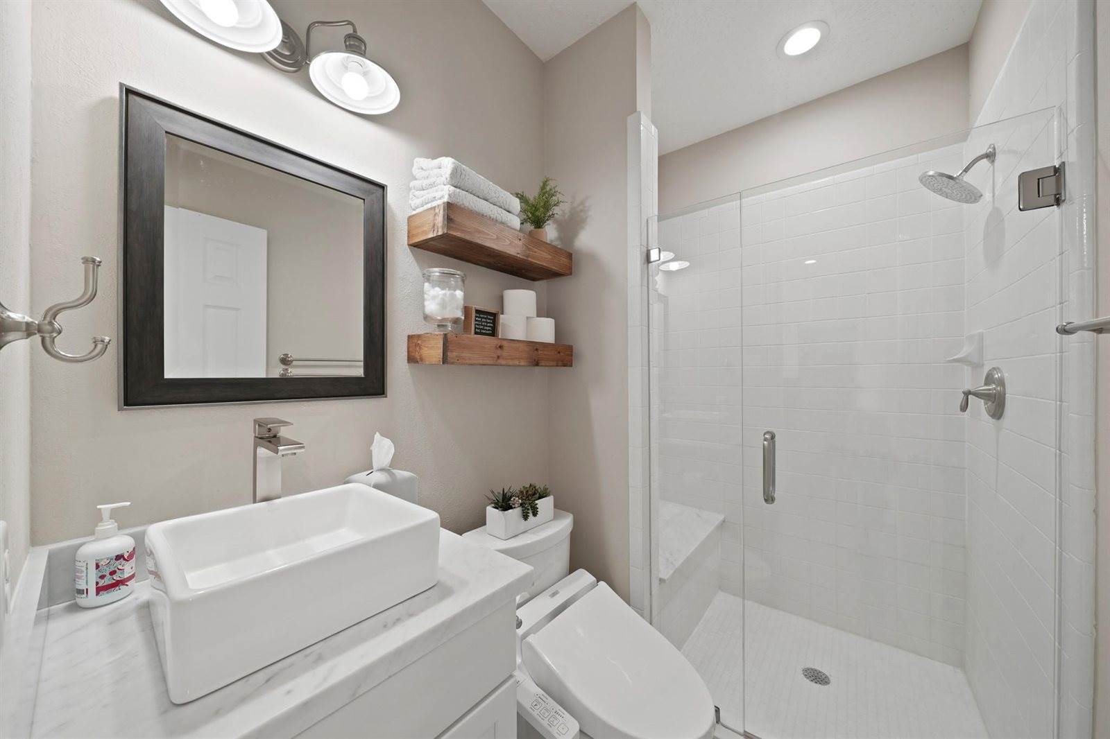 2011 Huntington Lane, Richmond, TX 77406