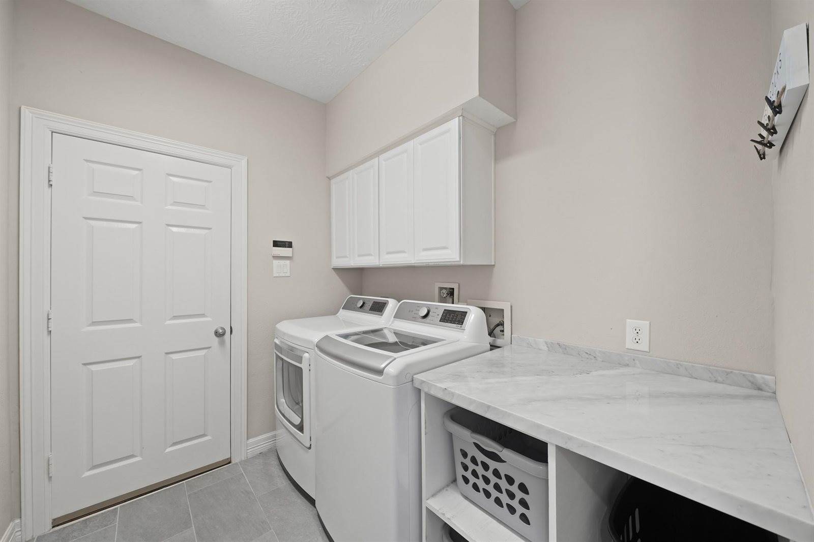 2011 Huntington Lane, Richmond, TX 77406