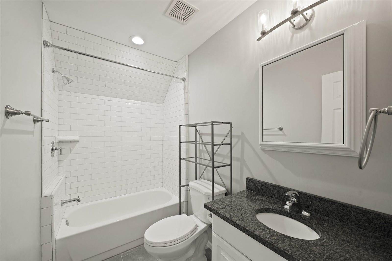 2011 Huntington Lane, Richmond, TX 77406