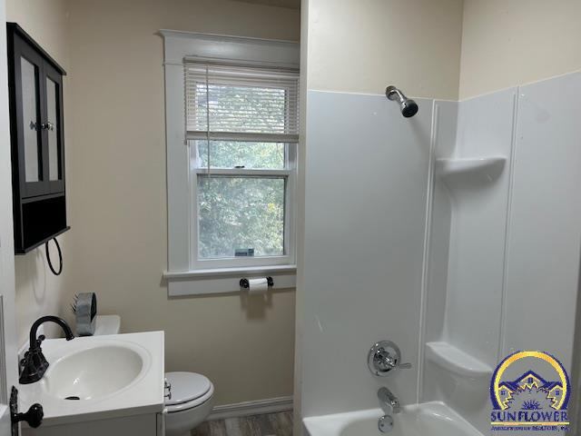 734 SW Lindenwood AVE, Topeka, KS 66606