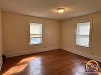 734 SW Lindenwood AVE, Topeka, KS 66606